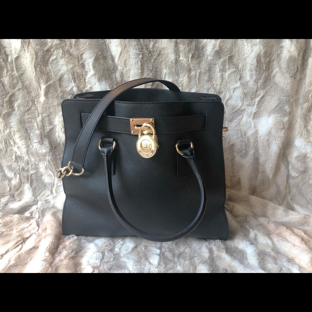 Michael Kors Purse ✨Make An Offer✨